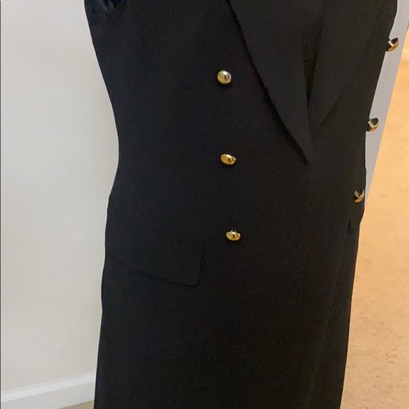 Vest - Picture 2 of 3